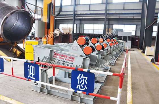 liner vibrating screen.jpg liner vibrating screen for sale in xinhai